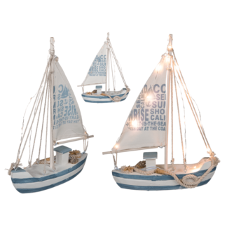 Wooden sailing boat with 13 warm white LED,